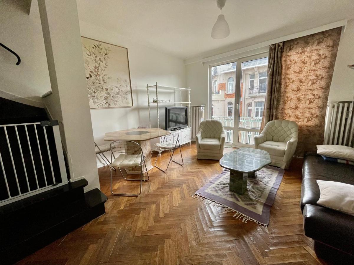 Superbe Appartement Duplex Avec Jacuzzi Brusel Exteriér fotografie